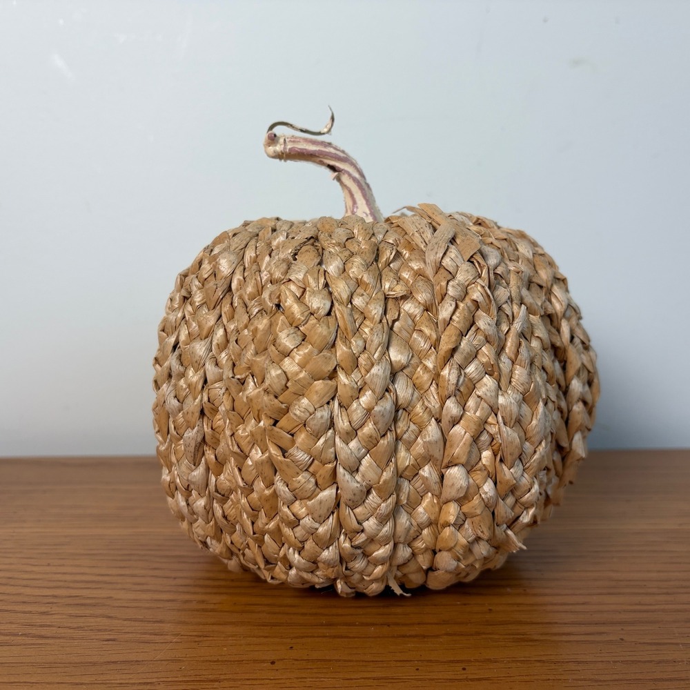 Woven Straw Pumpkin Fall Decor Natural Fiber Rustic Autumn Harvest